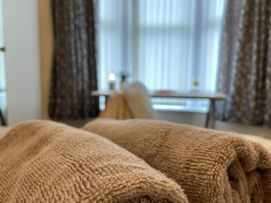 5 Bedroom, Sleeps 9 - Base To Explore Liverpool And Beyond リヴァプール エクステリア 写真