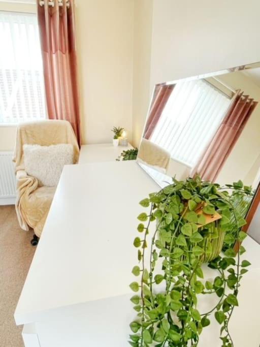 5 Bedroom, Sleeps 9 - Base To Explore Liverpool And Beyond リヴァプール エクステリア 写真