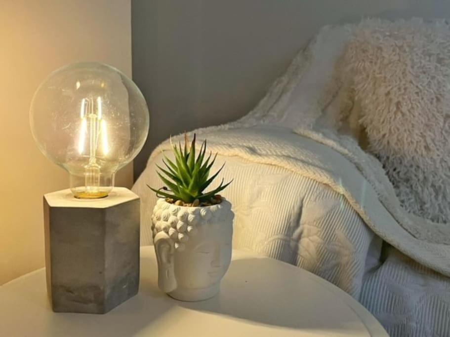 5 Bedroom, Sleeps 9 - Base To Explore Liverpool And Beyond リヴァプール エクステリア 写真