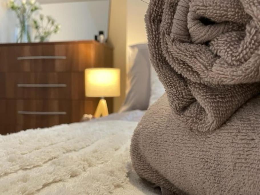 5 Bedroom, Sleeps 9 - Base To Explore Liverpool And Beyond リヴァプール エクステリア 写真